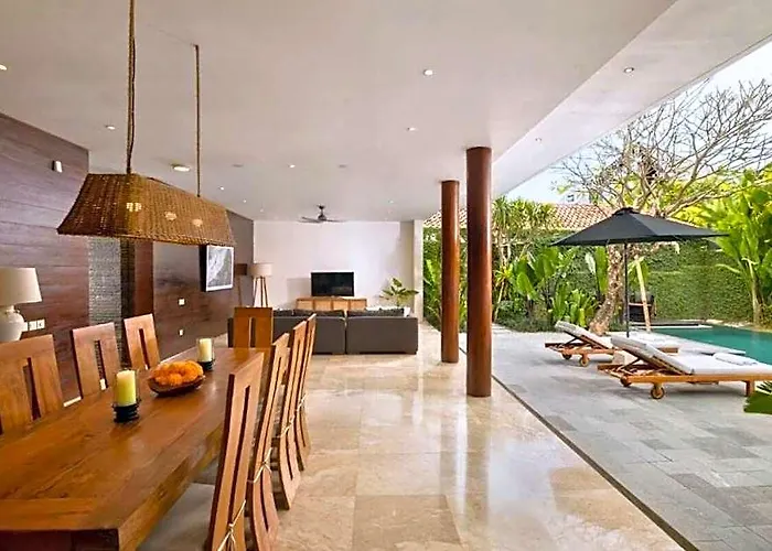 Karishma 3 Bedroom Private Pool Zn34