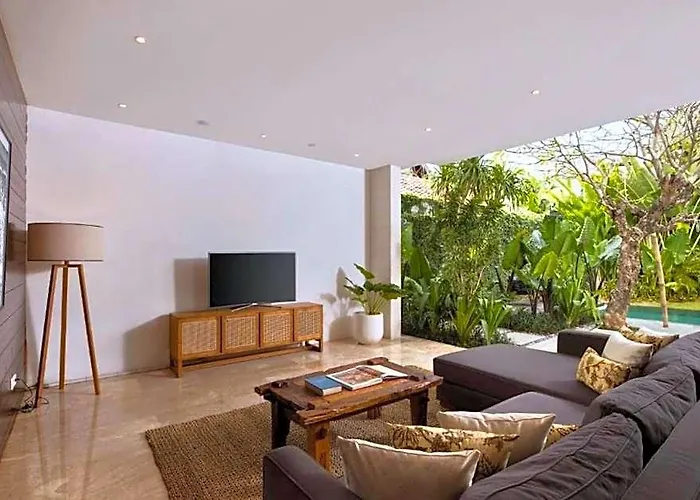 Karishma 3 Bedroom Private Pool Zn34